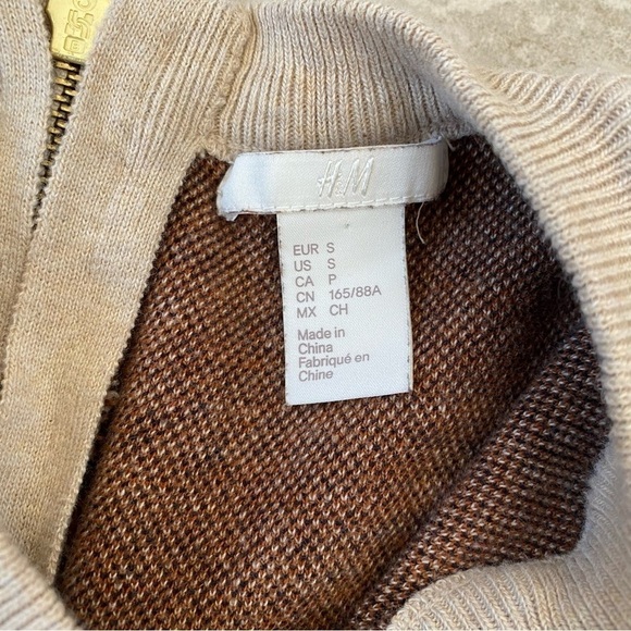 H&M Women’s Small Cheetah Print Sweater With Zipper Detail - Picture 4 of 5